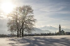 Mils Winter Kirche